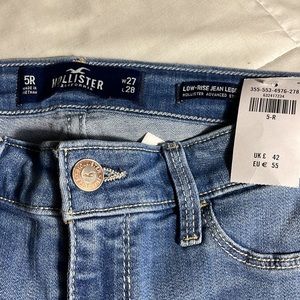 NWT Hollister low rise jeggings